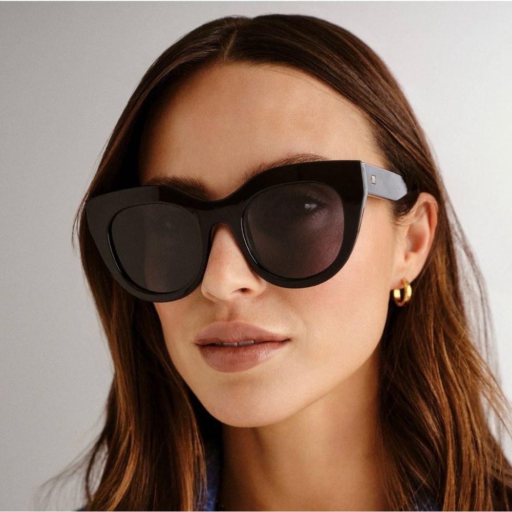 Le Specs Black Sunglasses Sleek Modern Design